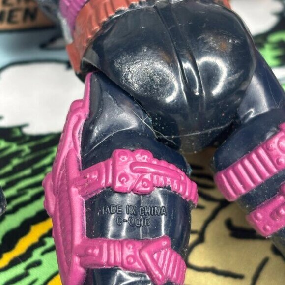 Vintage GI Joe Extreme Iron Klaw Action Figure 1996 Hasbro 5 inch Black Purple - Picture 4 of 4